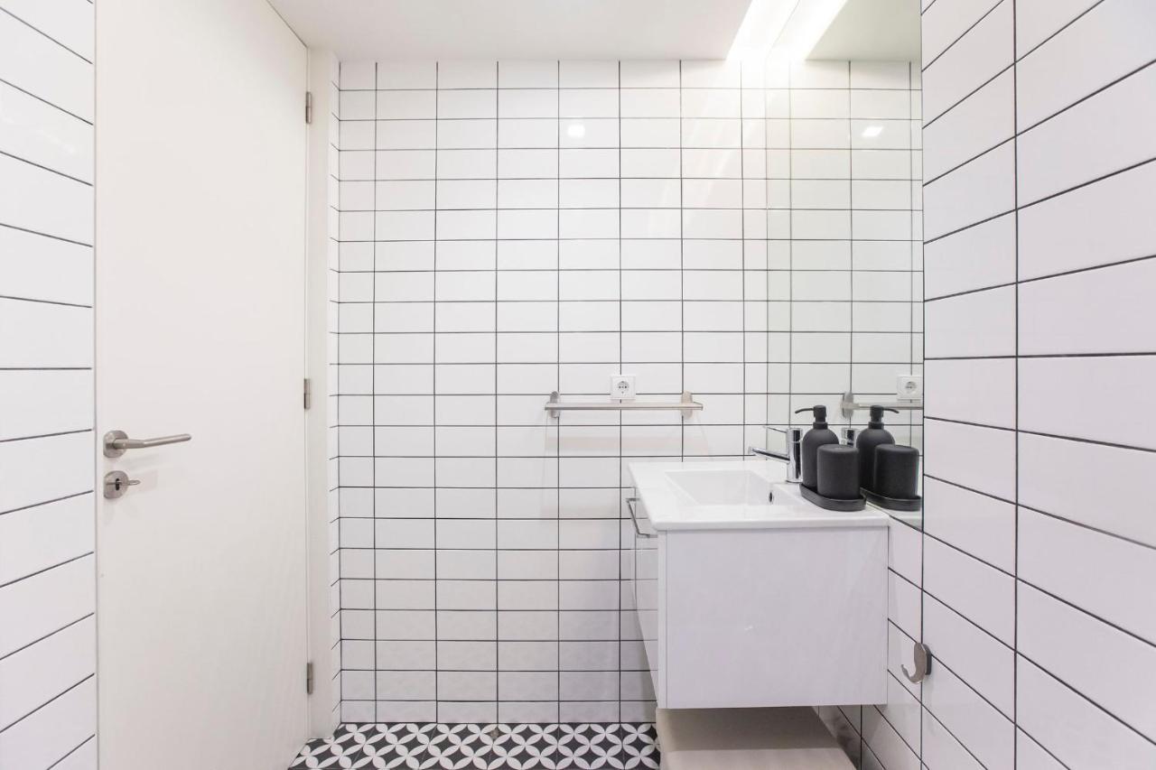 Modern 2Br Duplex Downtown By Art District By Lovelystay Porto Eksteriør bilde